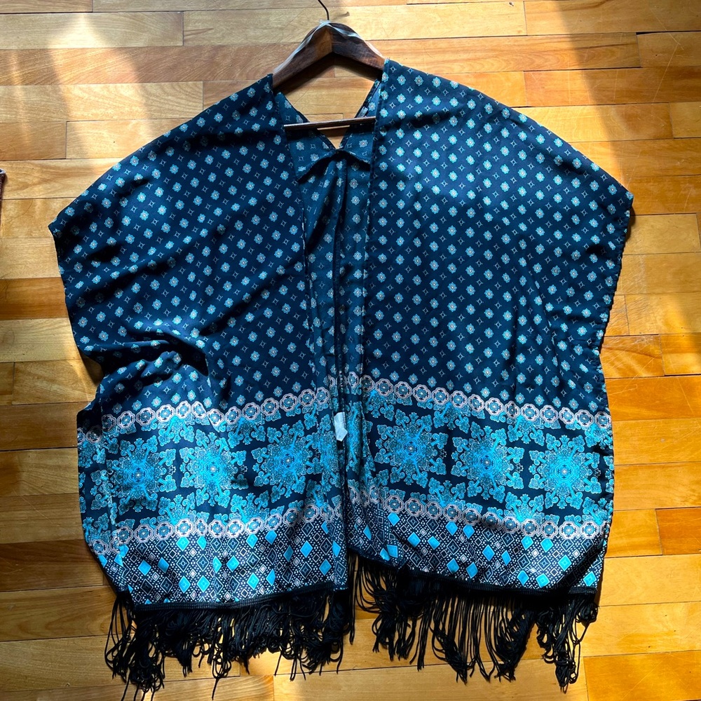 Fringed shawl